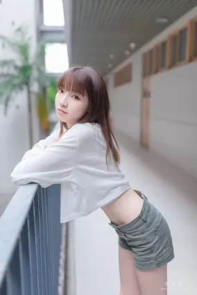 [喵糖映畫] VOL.424 夏日短褲 寫真套圖