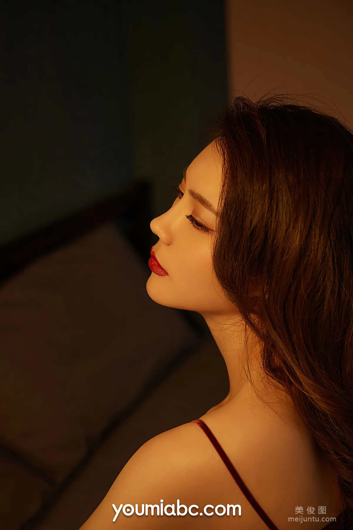 [尤蜜YouMi] 如歌 - 徹夜難眠 寫真套圖 6