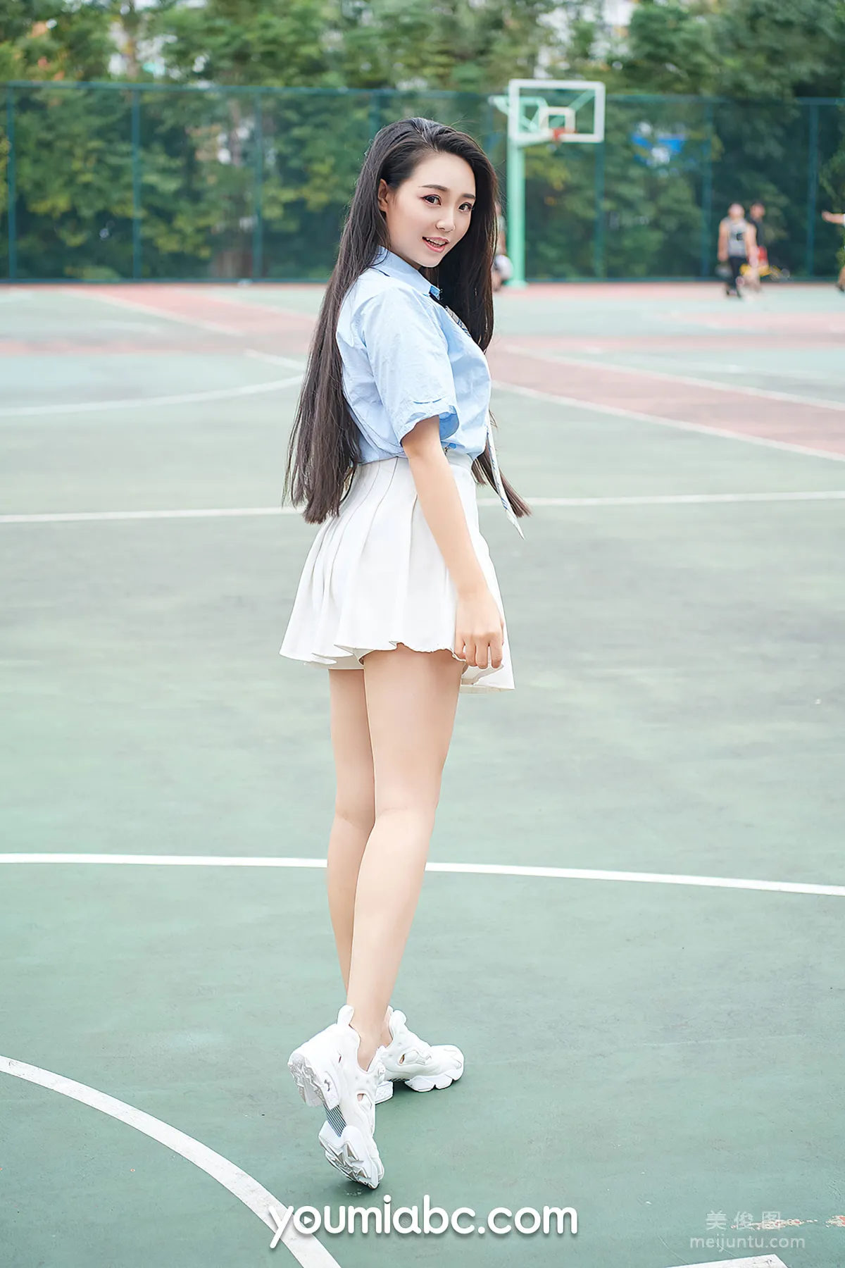 Xu Wenting: YouMi photo 3