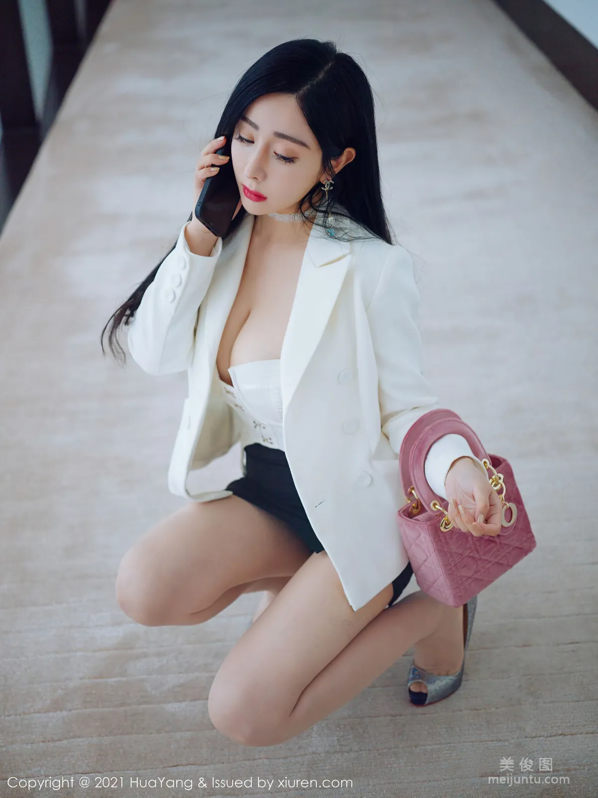 [HuaYang] Vol.381 Yun Er - Insurance Broker in Classic Office Uniform photo 8