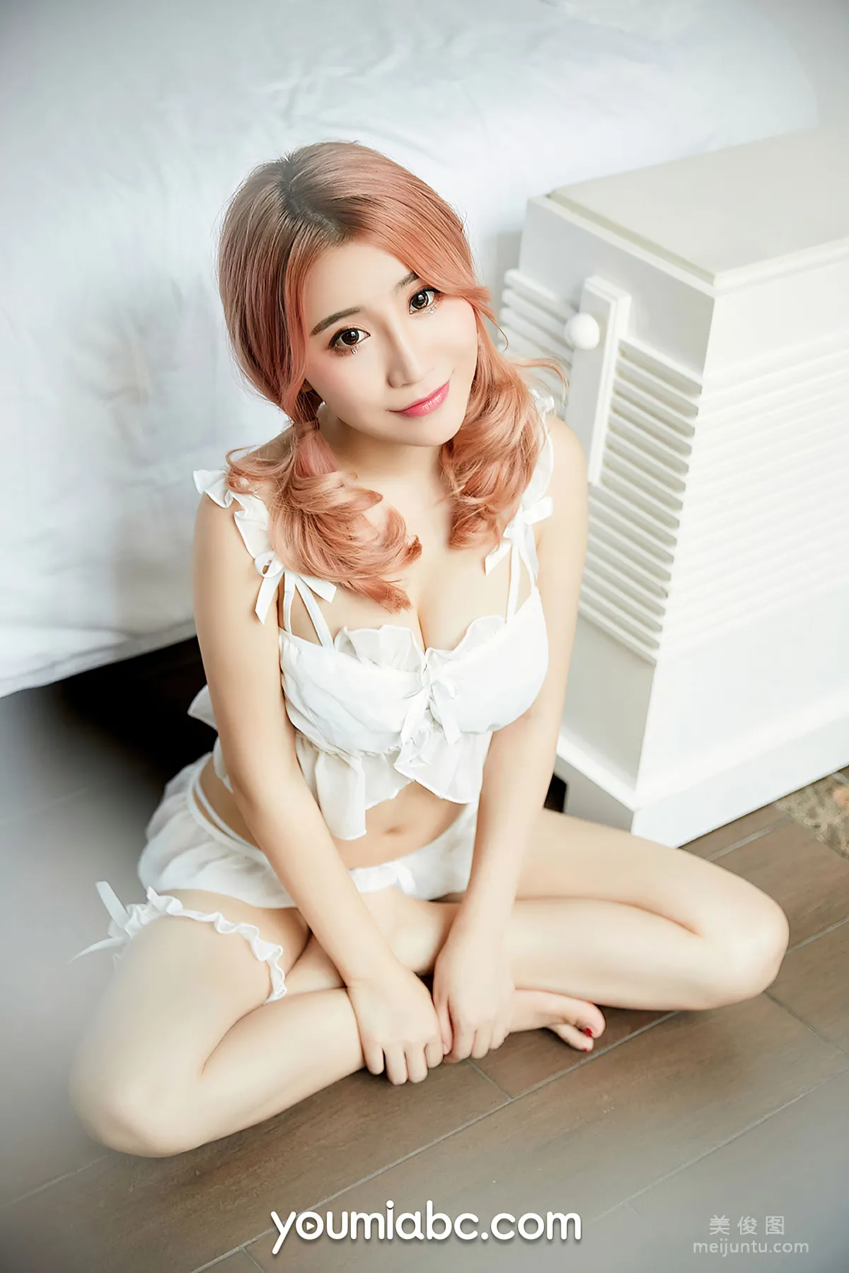 Fei Yueying: YouMi photo 24