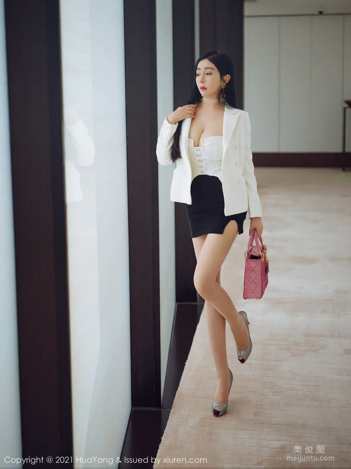 [花漾HuaYang] Vol.381 允爾 - 经典职场制服的保险经纪12