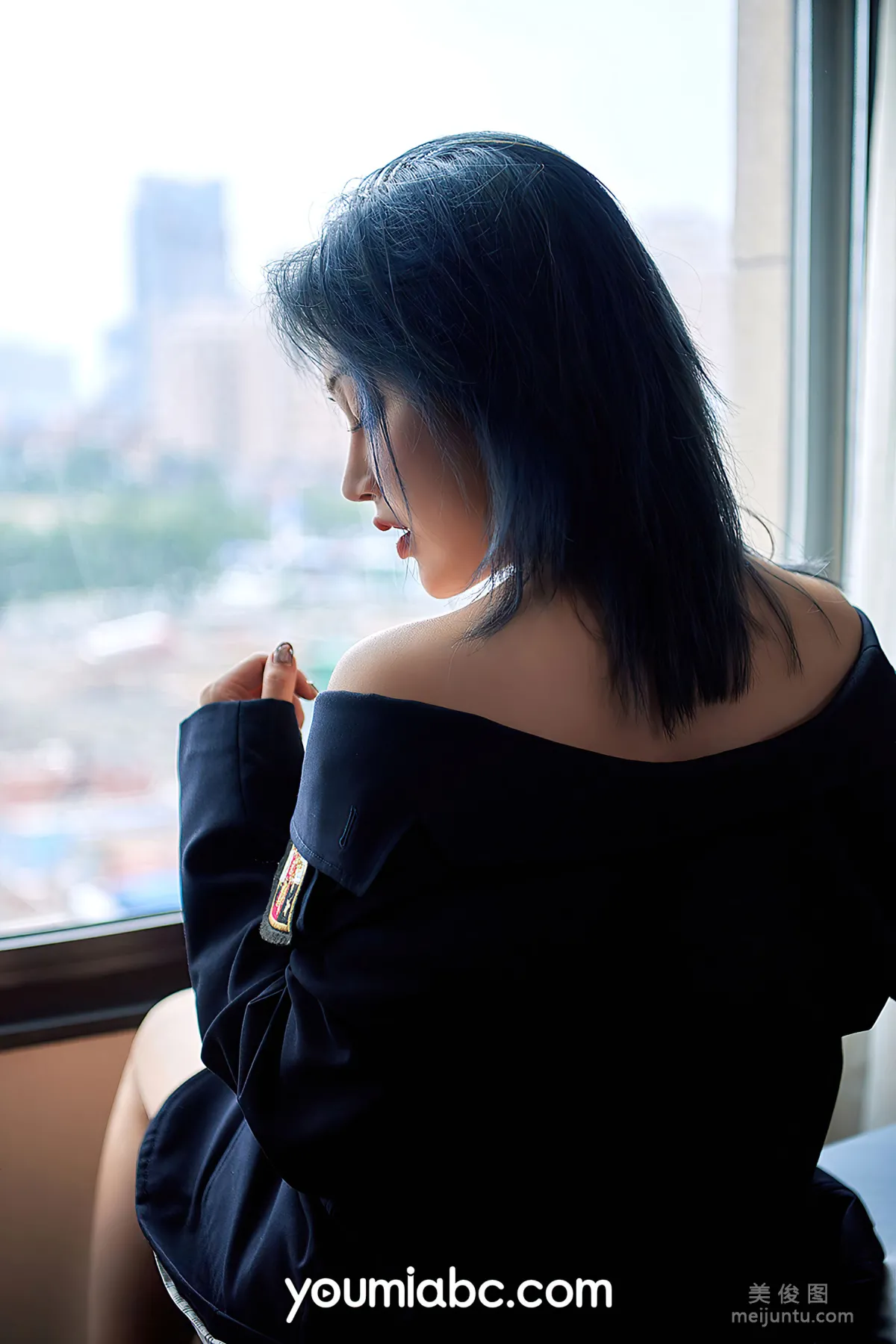 Sun Amber: YouMi photo 8
