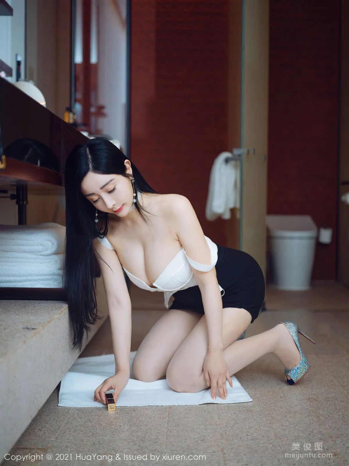 [HuaYang] Vol.381 Yun Er - Insurance Broker in Classic Office Uniform photo 28