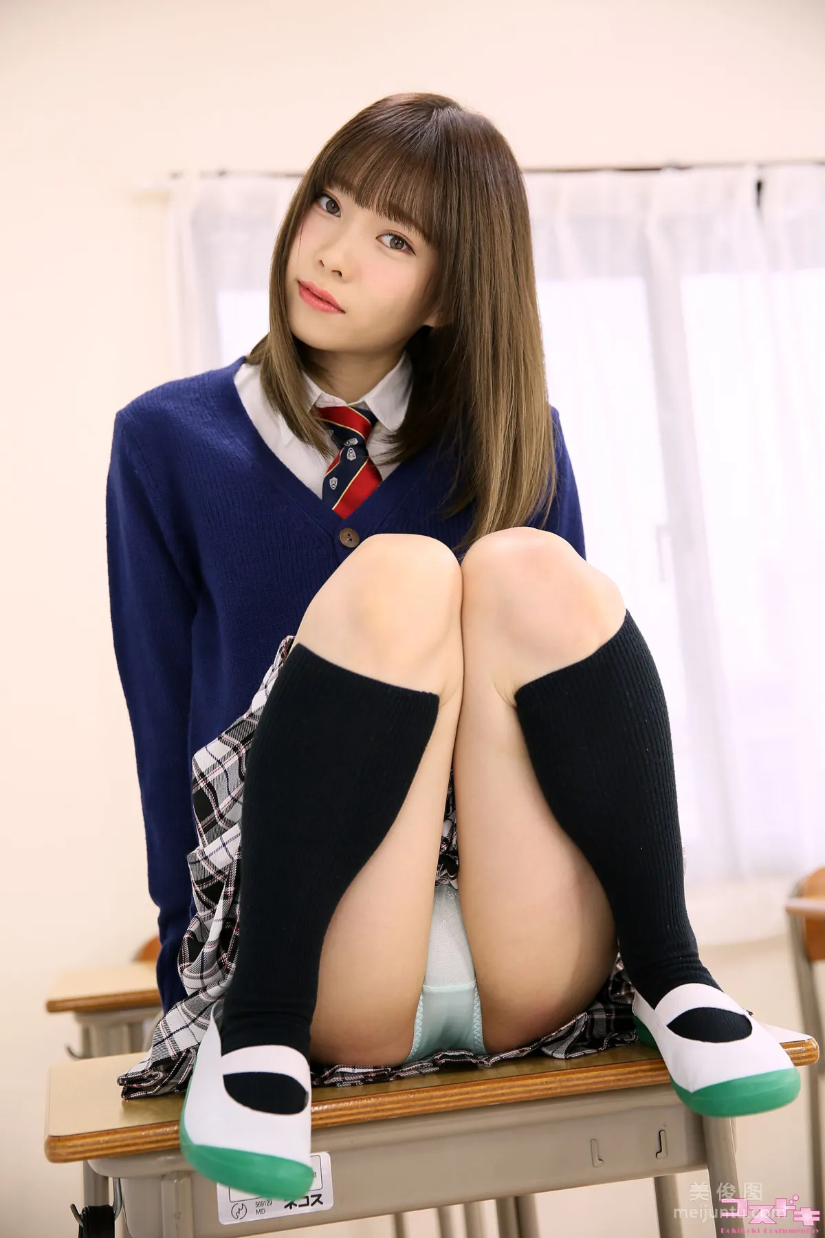 [Cosdoki] 高梨有紗 takanashiarisa_pic_seifukucardigan1 12