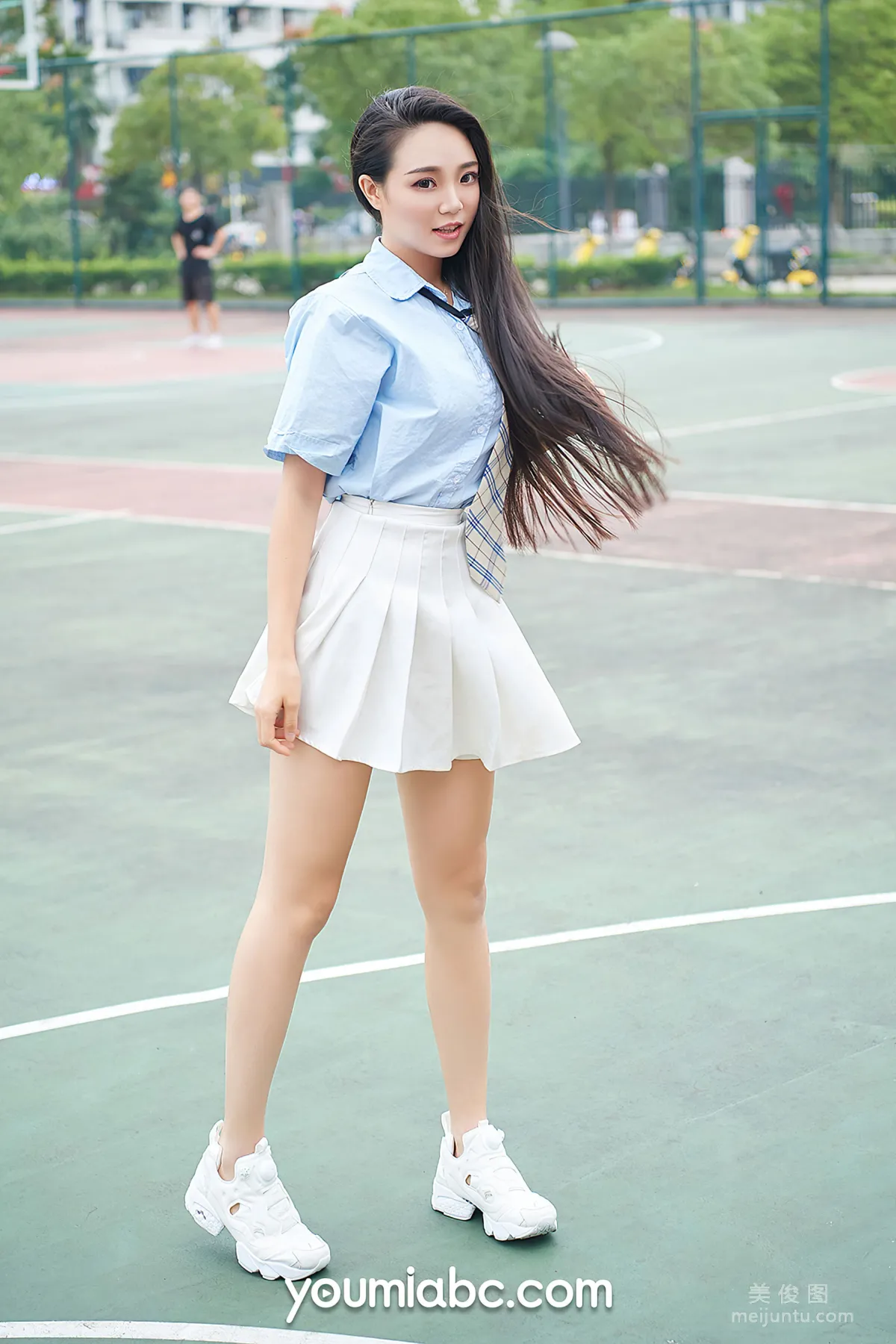 Xu Wenting: YouMi photo 2