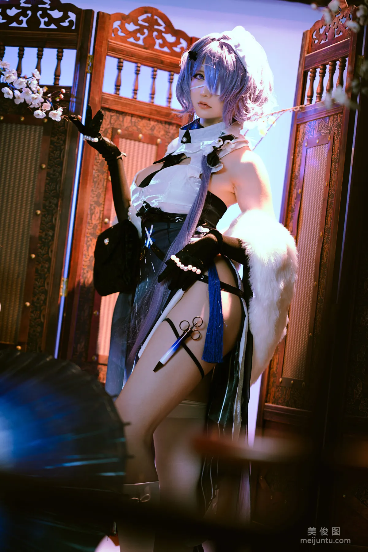 Coser Young Lady Xingzhi Chichi, Drizzle, Solitary Cold Peak Photo Set photo 4
