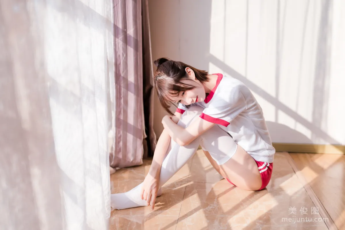 Cute Girl Mu Mianmian OwO - School Swimsuit + Gymnastics Uniform + Maid Photo Set photo 8