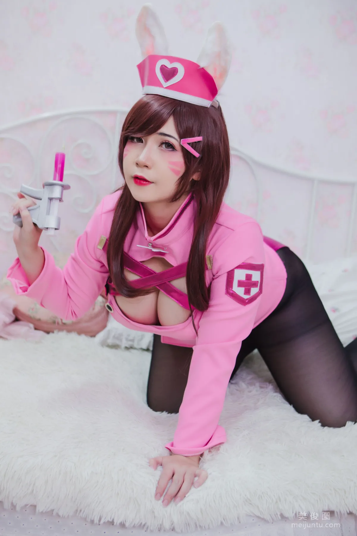 [COS Benefits] Uy Uy - D.VA Bunny Nurse Photo Set photo 13