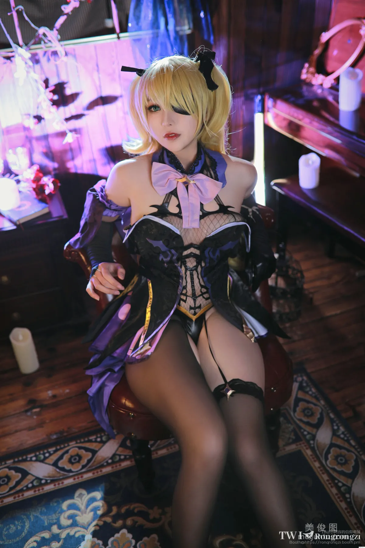 [Cosplay] Xiaorong Zaigu Gugu - Fischl Photo Set photo 8