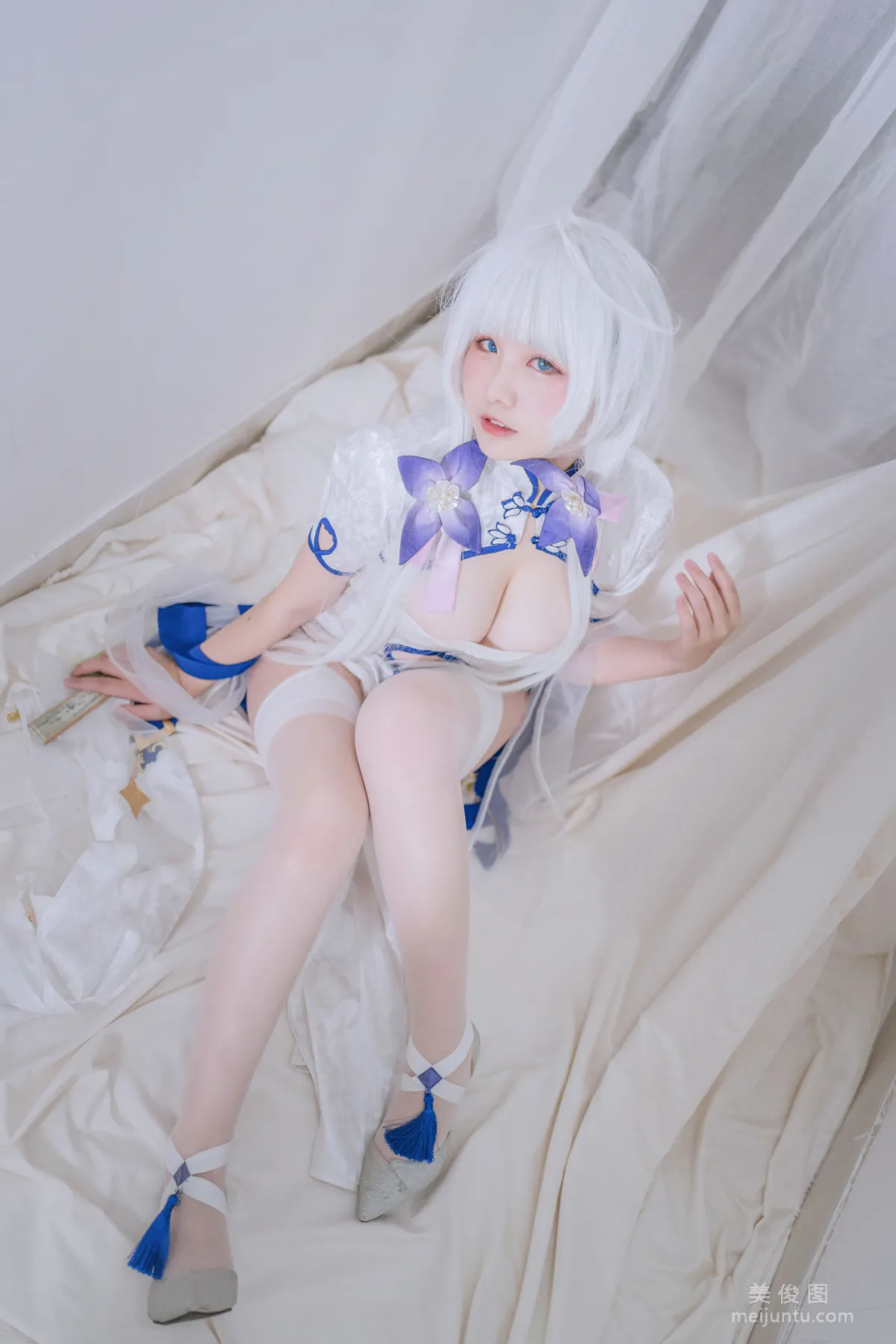 [COS] Aban Jintian Henkai Xin - Glorious Qipao Photo Set photo 17