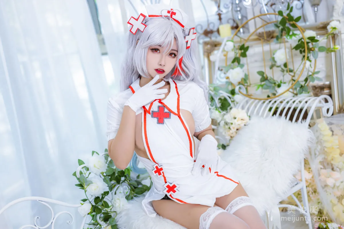 Momoko Kuikui - Eugen Nurse Photo Set photo 18