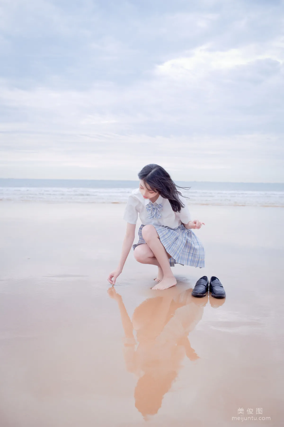 [COS福利] 周叽是可愛兔兔 - 海邊jk 7