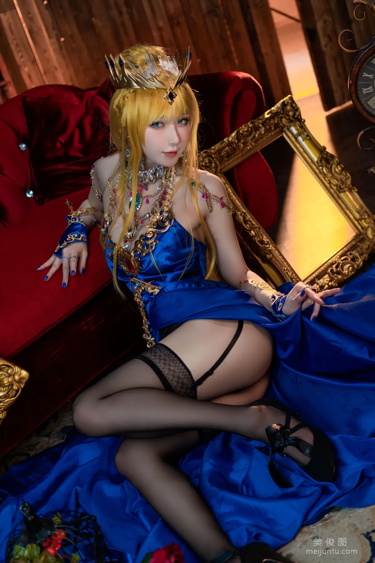 [COS] Abao Yeshi Tuniang - White Spear Idiot Fanart Pajamas photo 1