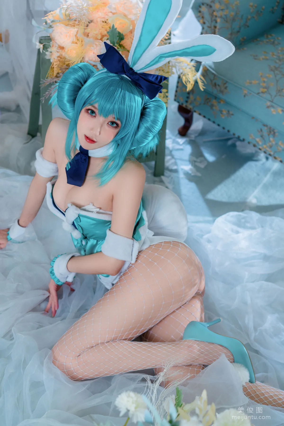 [COS福利] 阿包也是兔娘 - 白兔miku 11