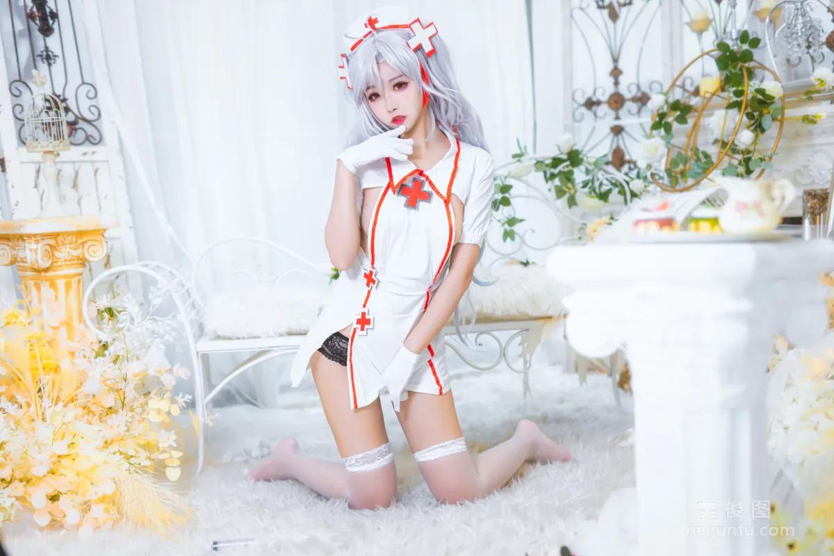 Momoko Kuikui - Eugen Nurse Photo Set photo 4