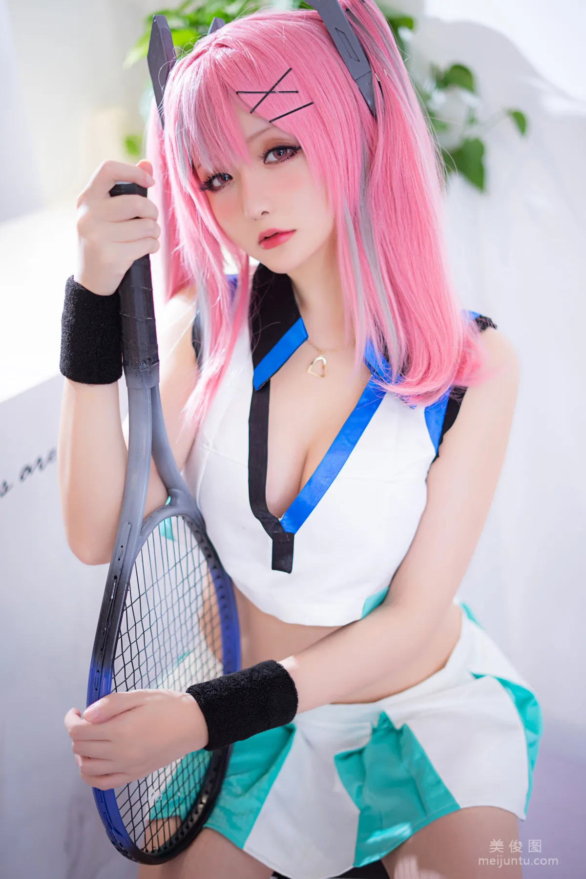 Coser Girl Xingzhi Chichi, Bremerton Tennis photo 1
