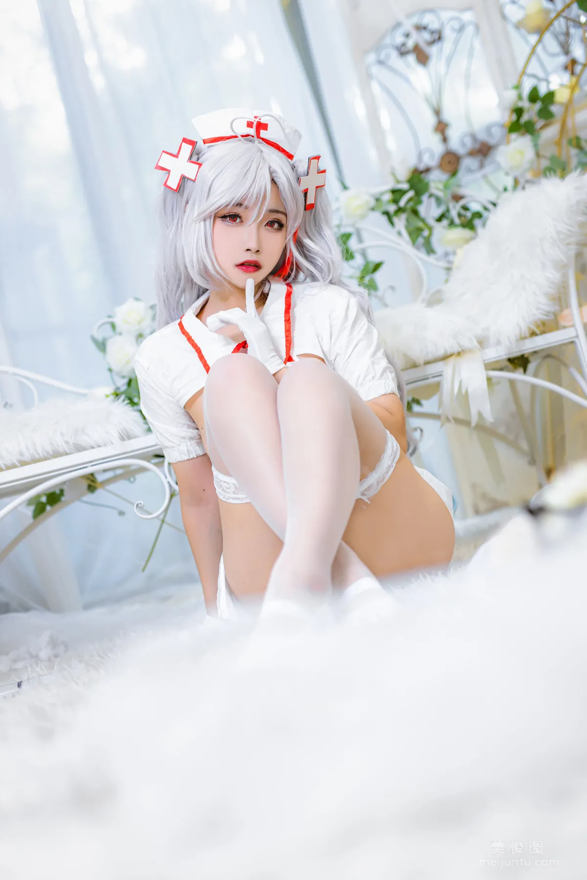 Momoko Kuikui - Eugen Nurse Photo Set photo 8