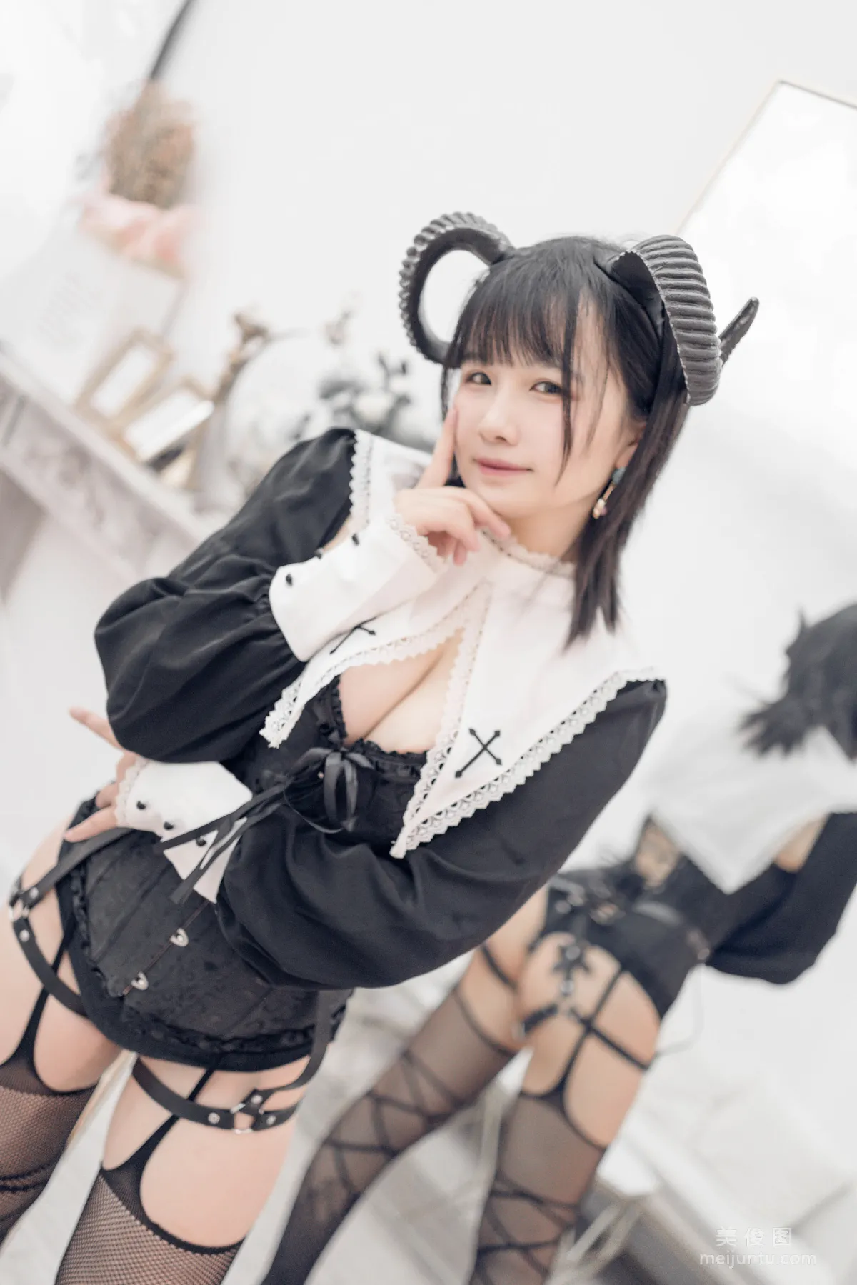 [COS] Aban Jintian Henkai Xin - Bound Demon Photo Set photo 30