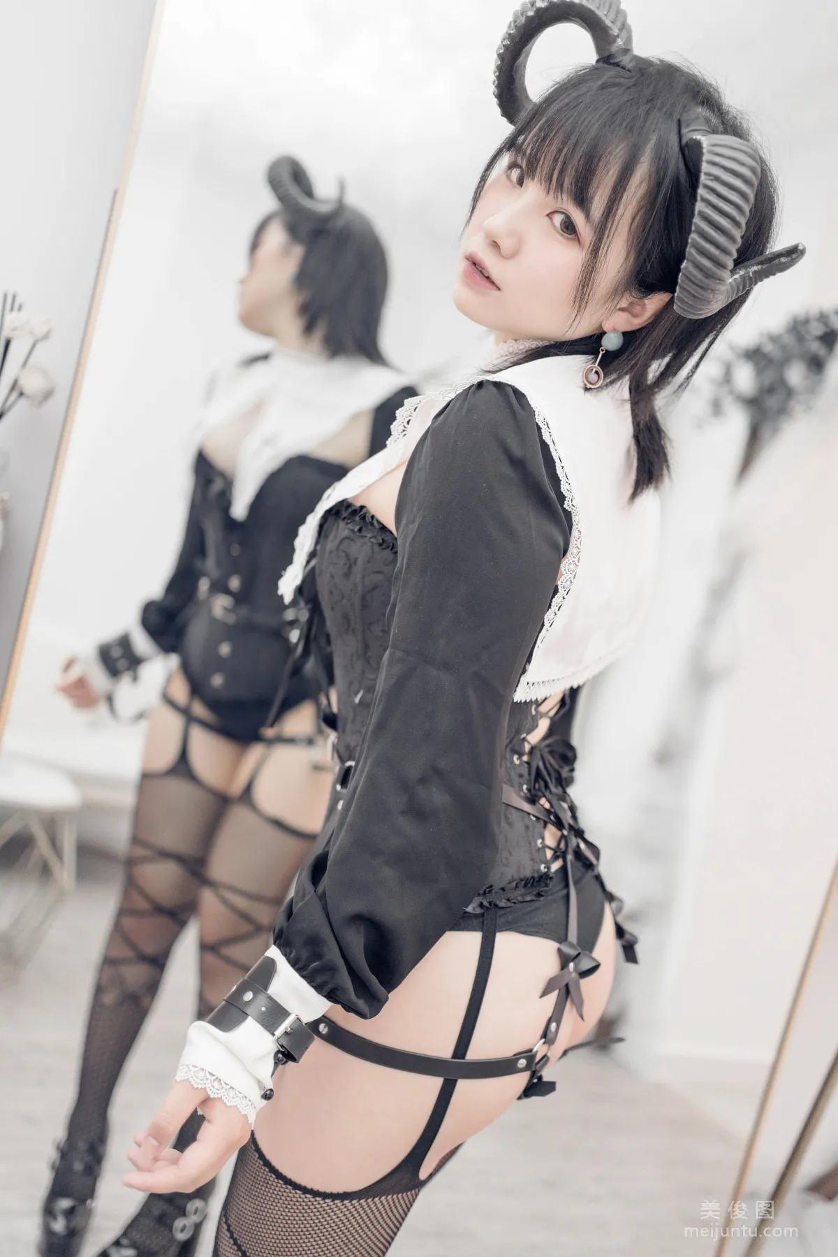 [COS] Aban Jintian Henkai Xin - Bound Demon Photo Set photo 28