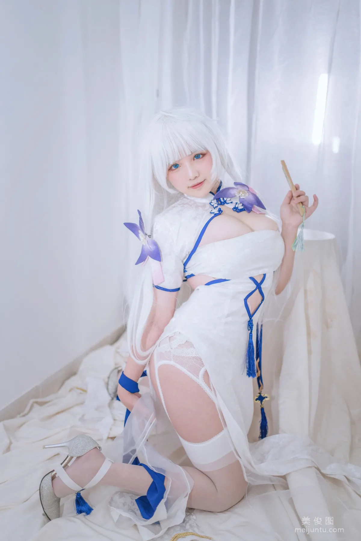 [COS] Aban Jintian Henkai Xin - Glorious Qipao Photo Set photo 15