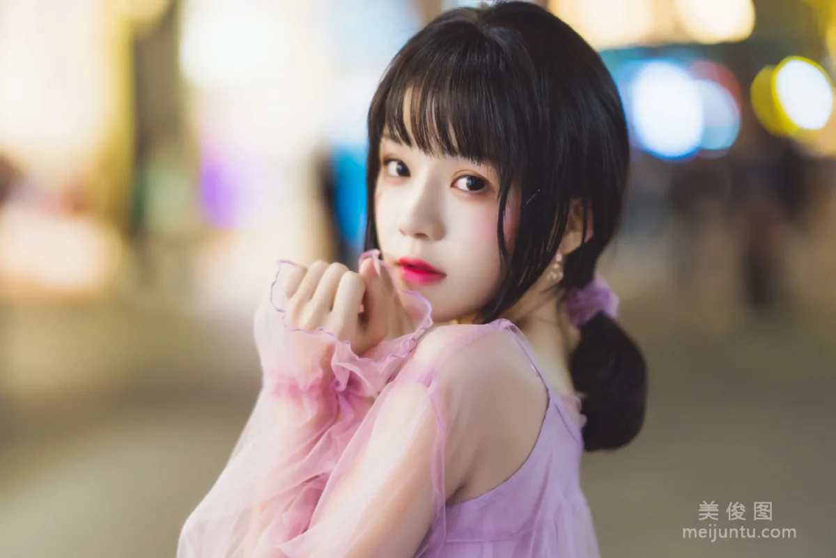 Ying Taomiao: Web Idols photo 12
