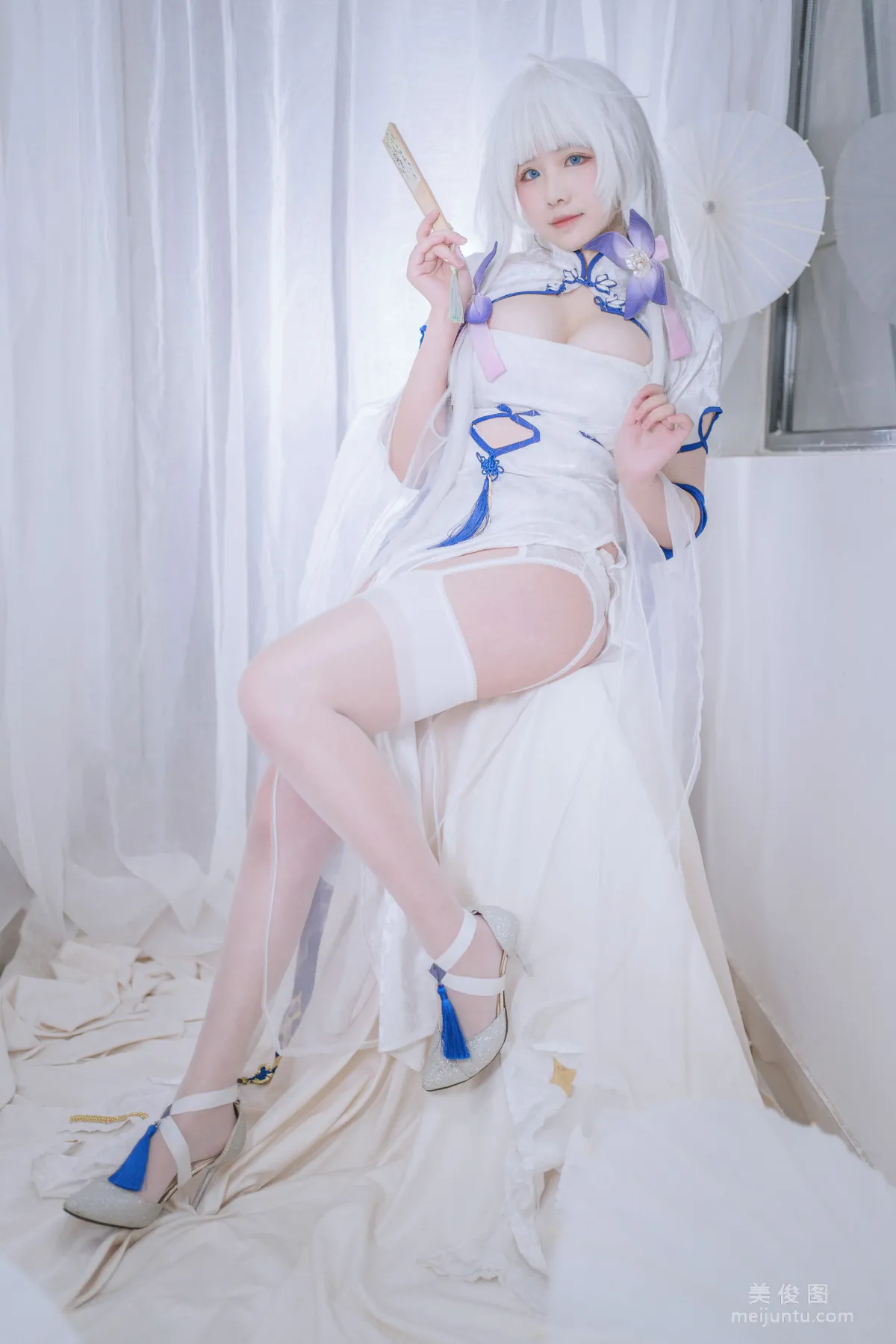 [COS] Aban Jintian Henkai Xin - Glorious Qipao Photo Set photo 9