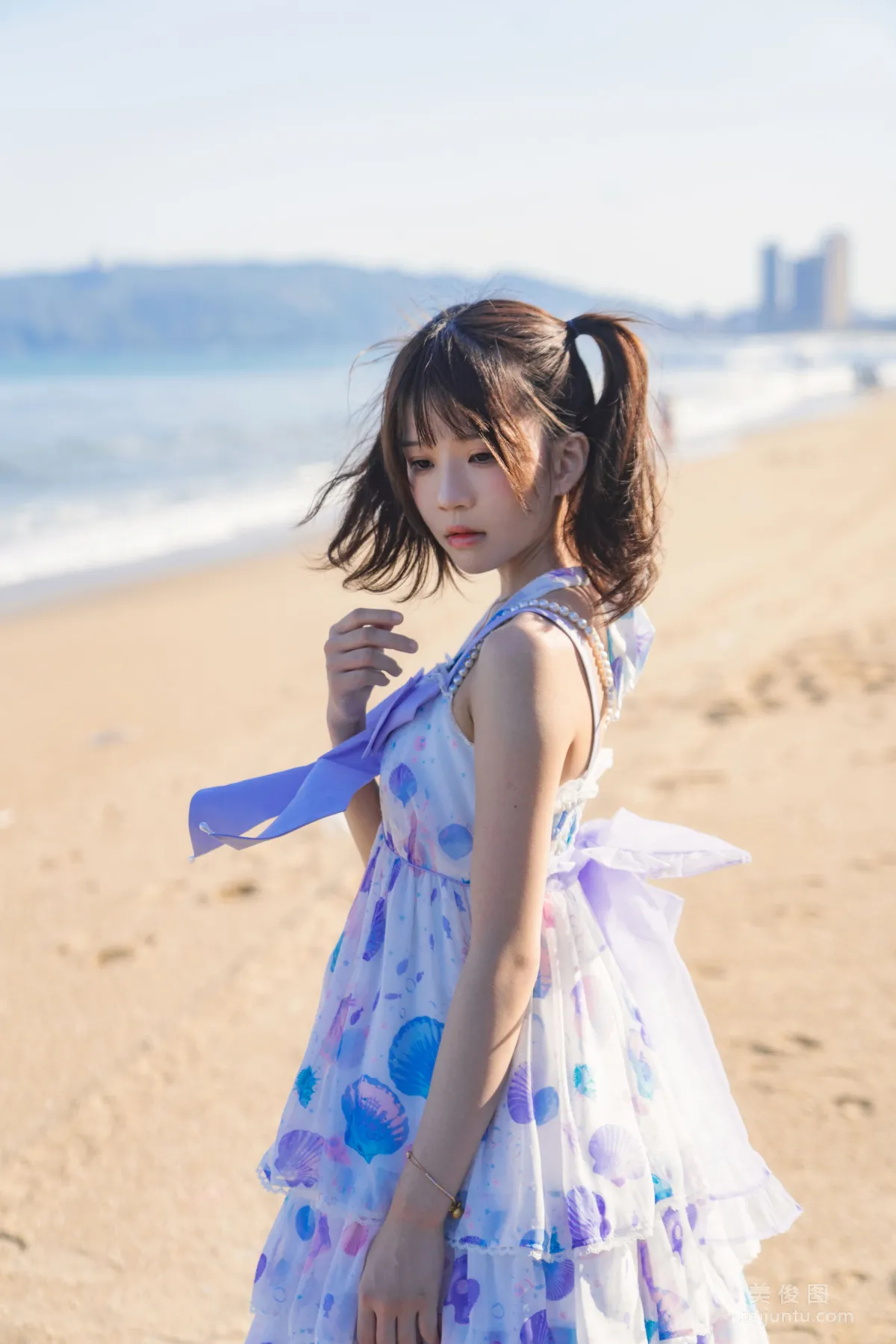 Ying Taomiao: Web Idols photo 1