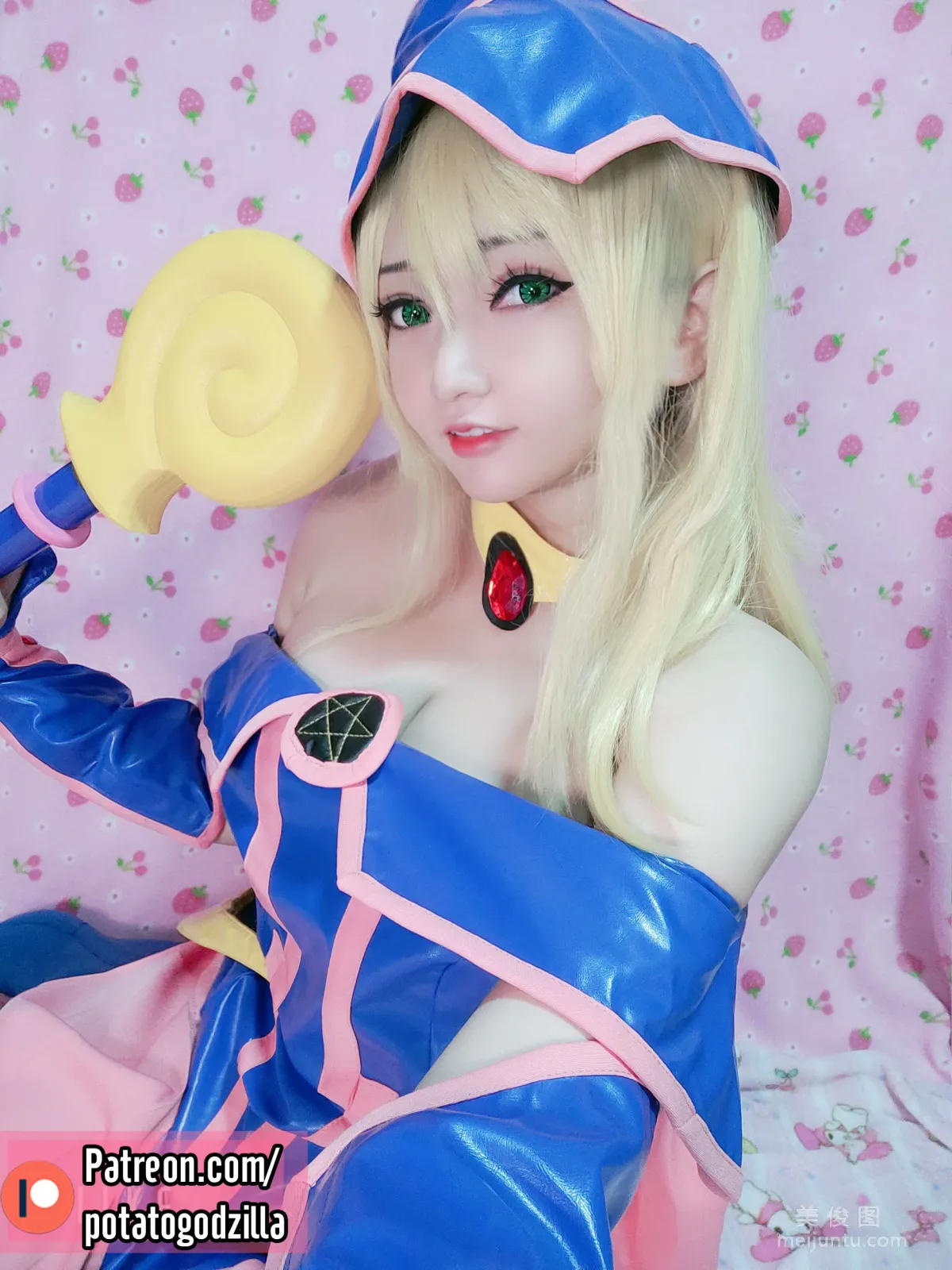 Coser Girl Potato Godzilla - Dark Magician Girl photo 1