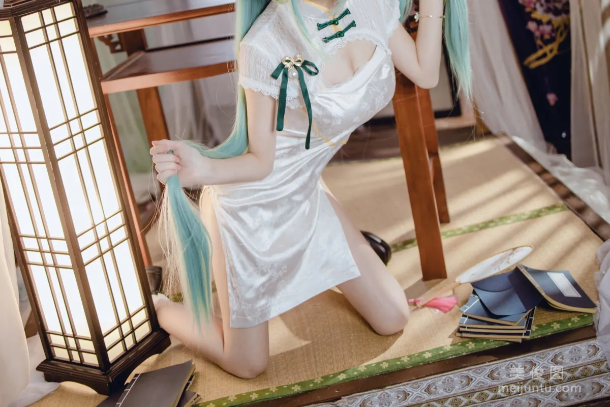 Coser Yiyi: Web Idols photo 31