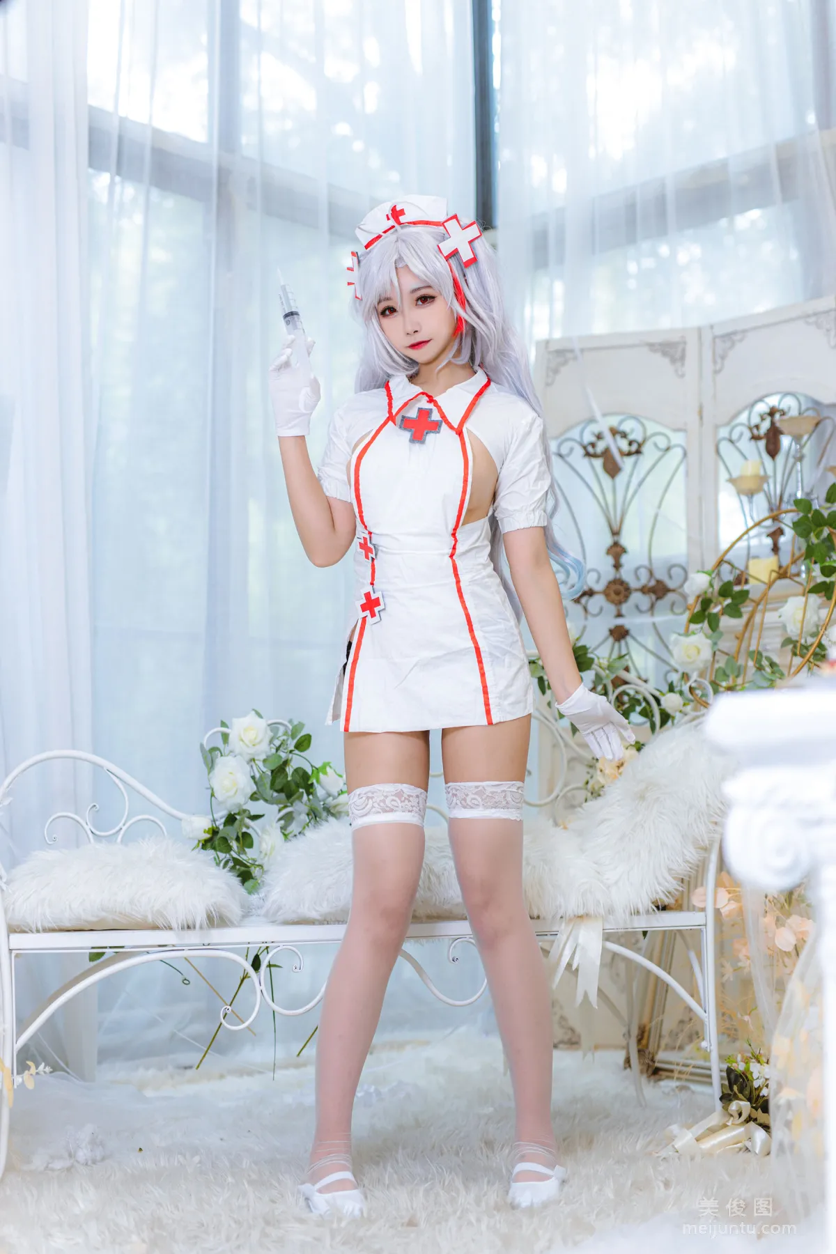 Momoko Kuikui - Eugen Nurse Photo Set photo 12