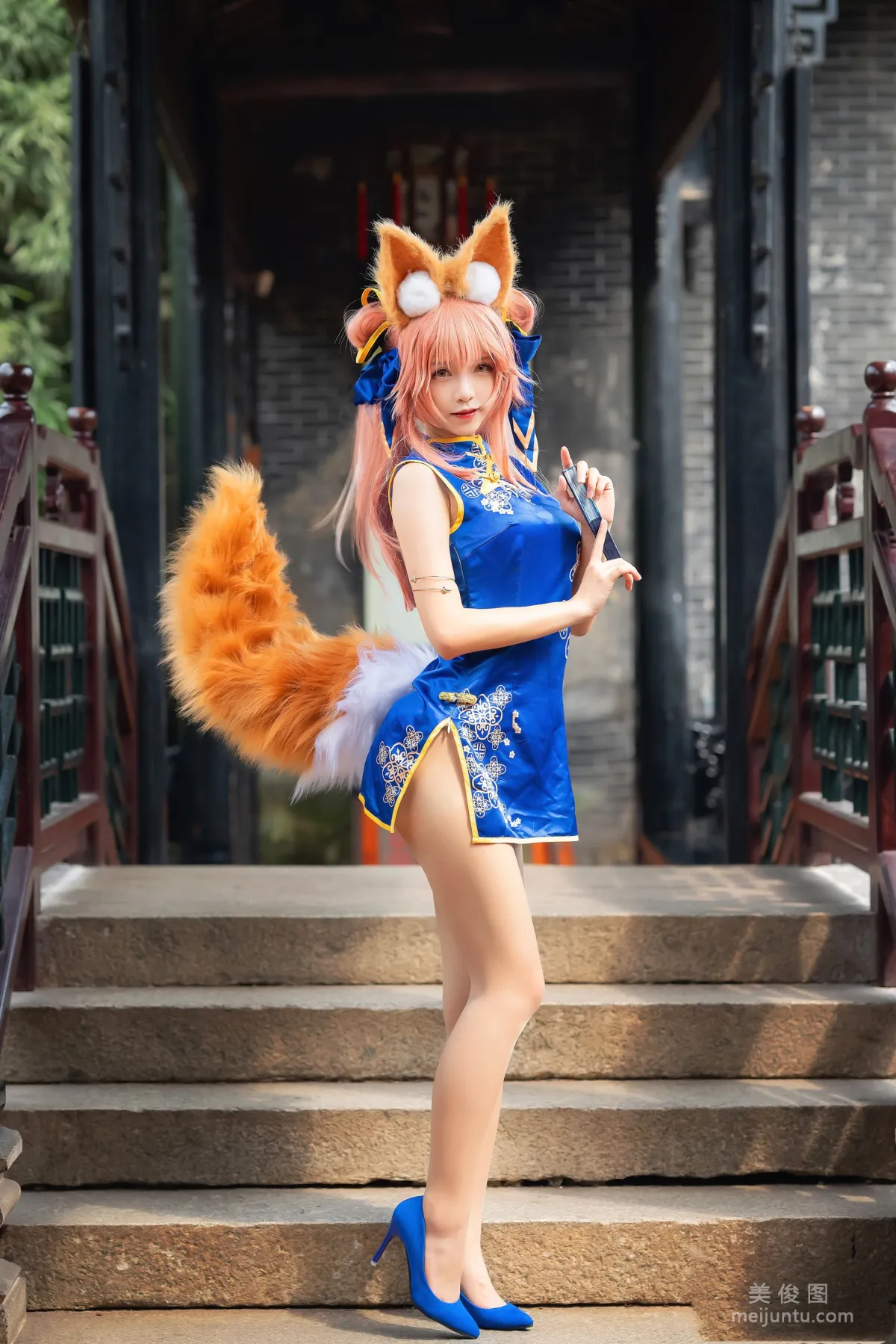 [COS] Dada Juanjuan Xiaojuan - Tamamo no Mae Cheongsam photo 1