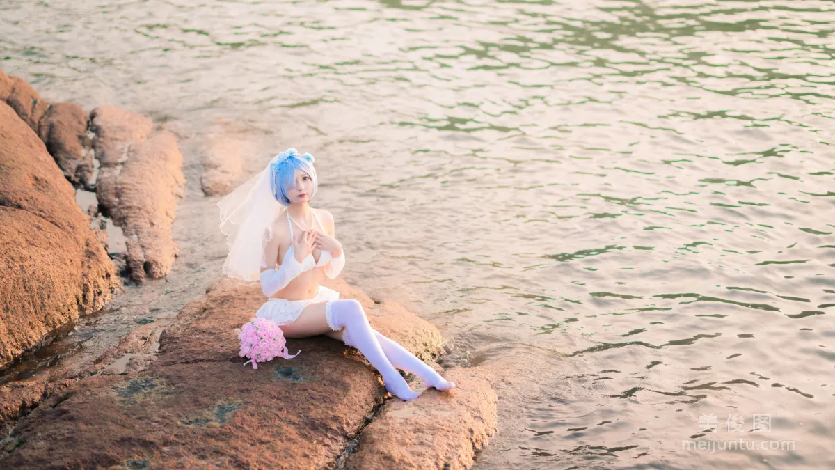 [COS Welfare] Cheng Zimiao - Rem Seaside Wedding Dress Bride photo 13