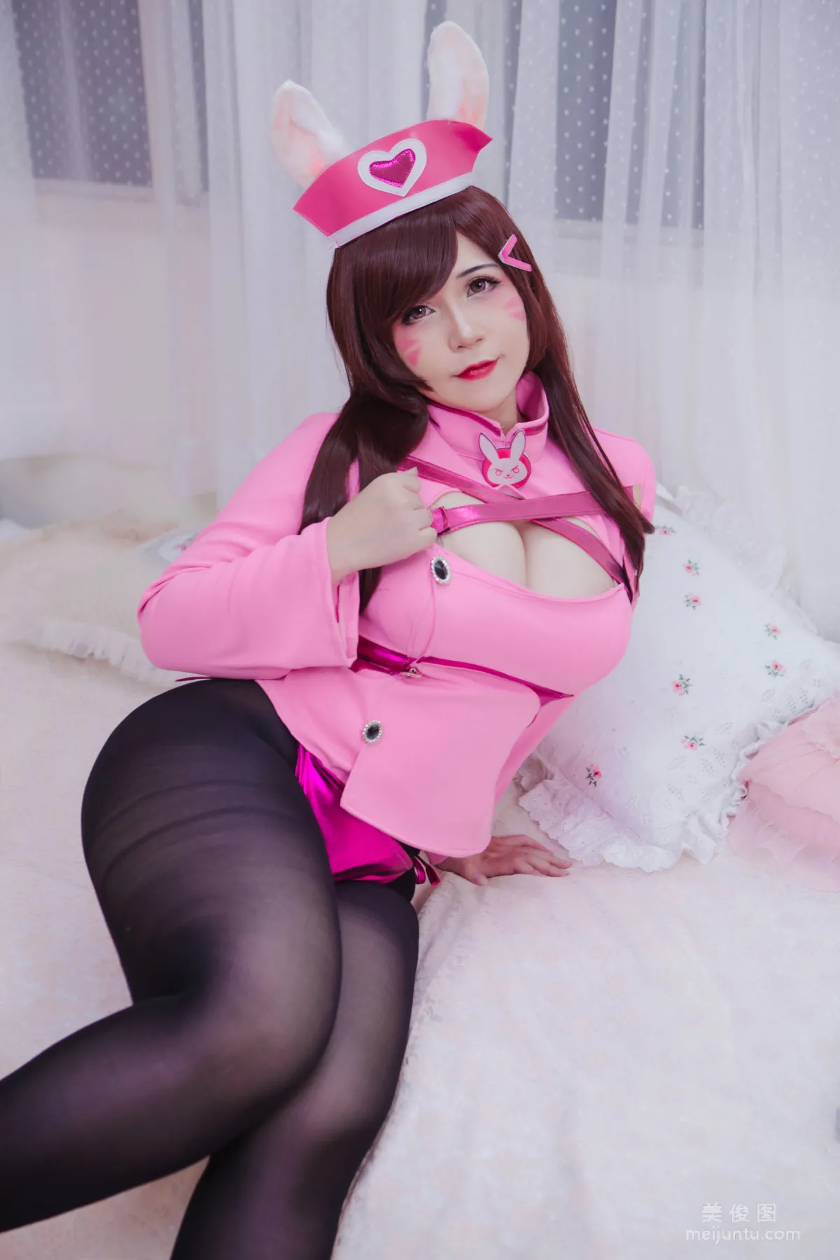[COS Benefits] Uy Uy - D.VA Bunny Nurse Photo Set photo 19