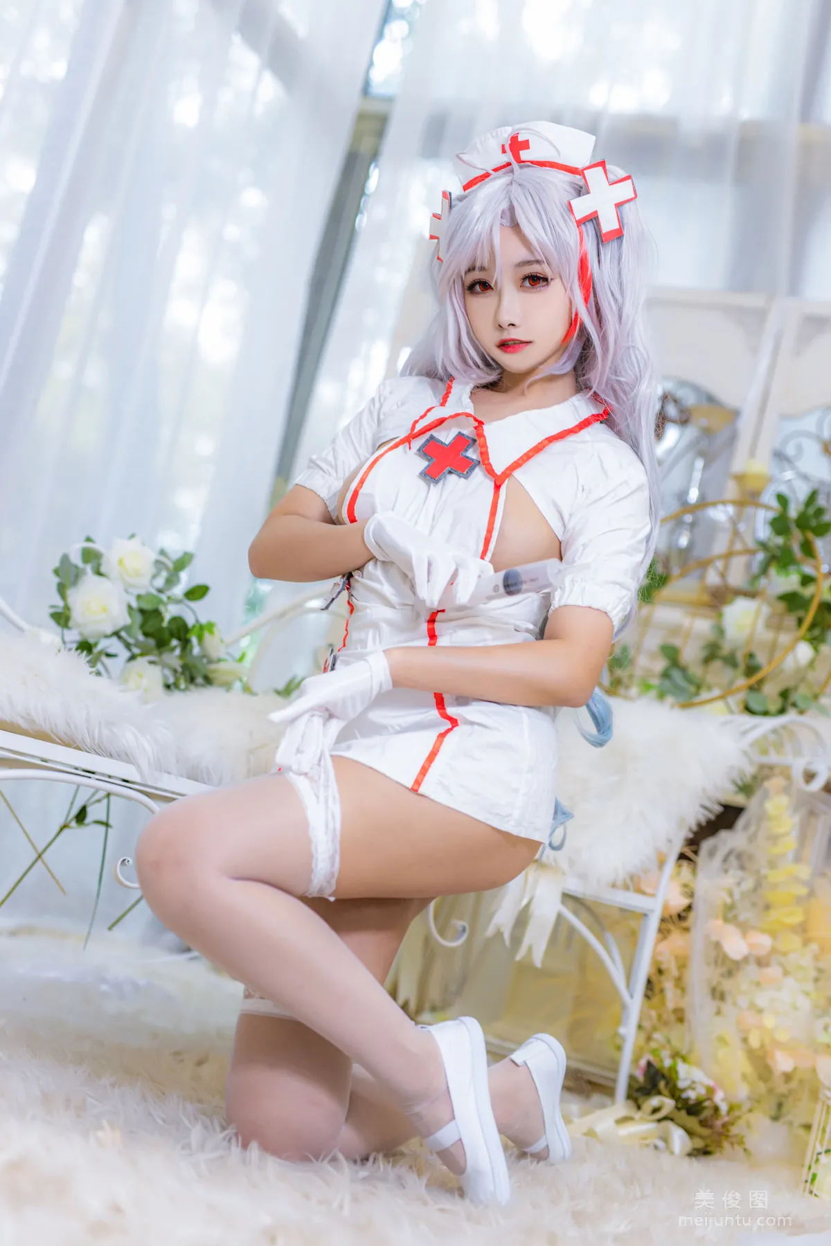 Momoko Kuikui - Eugen Nurse Photo Set photo 9