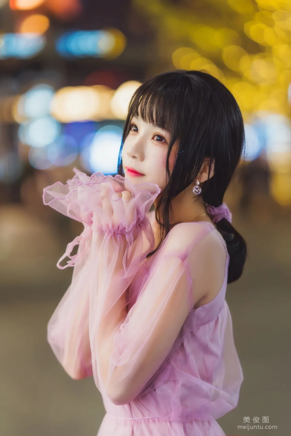 Ying Taomiao: Web Idols photo 10
