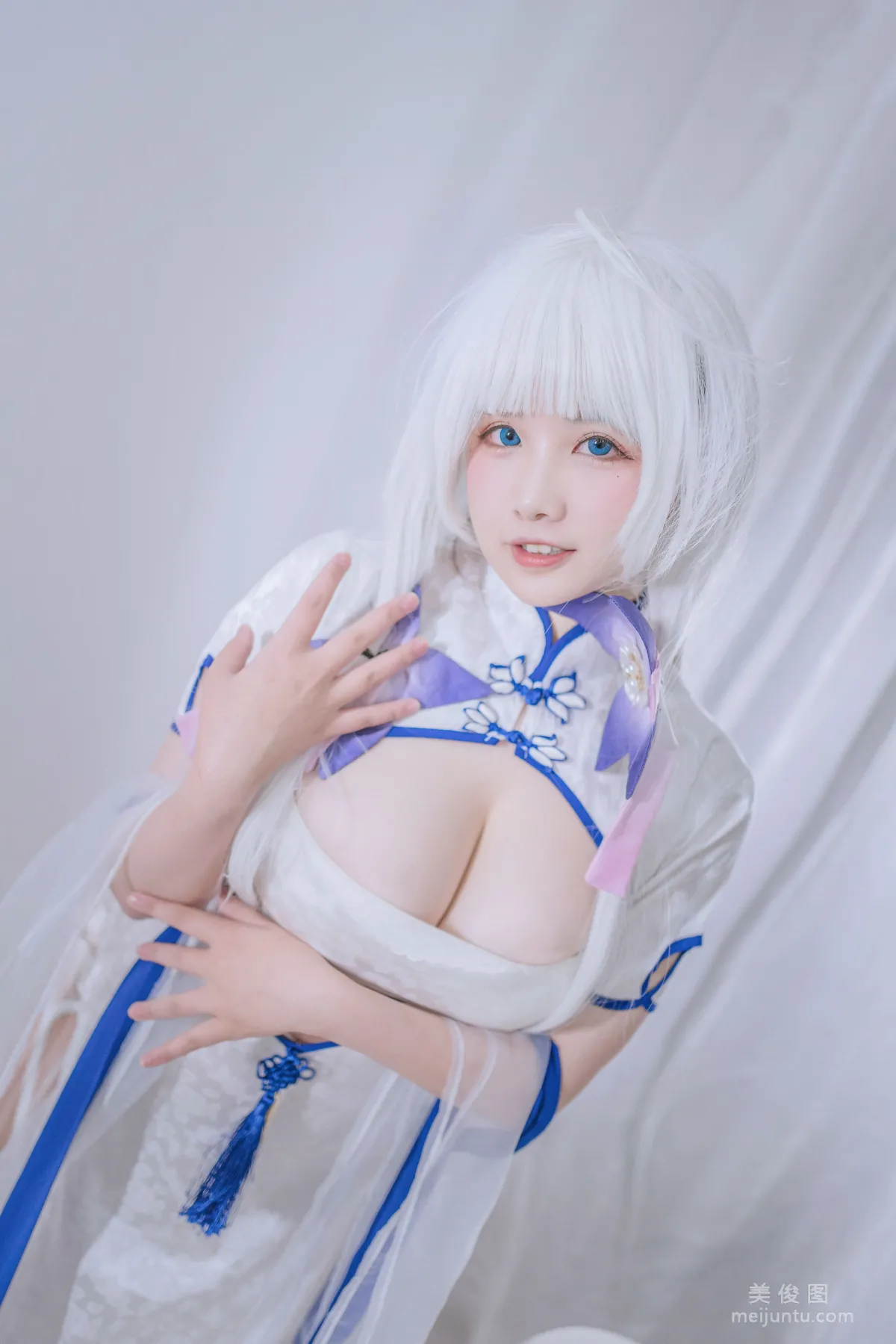 [COS] Aban Jintian Henkai Xin - Glorious Qipao Photo Set photo 25