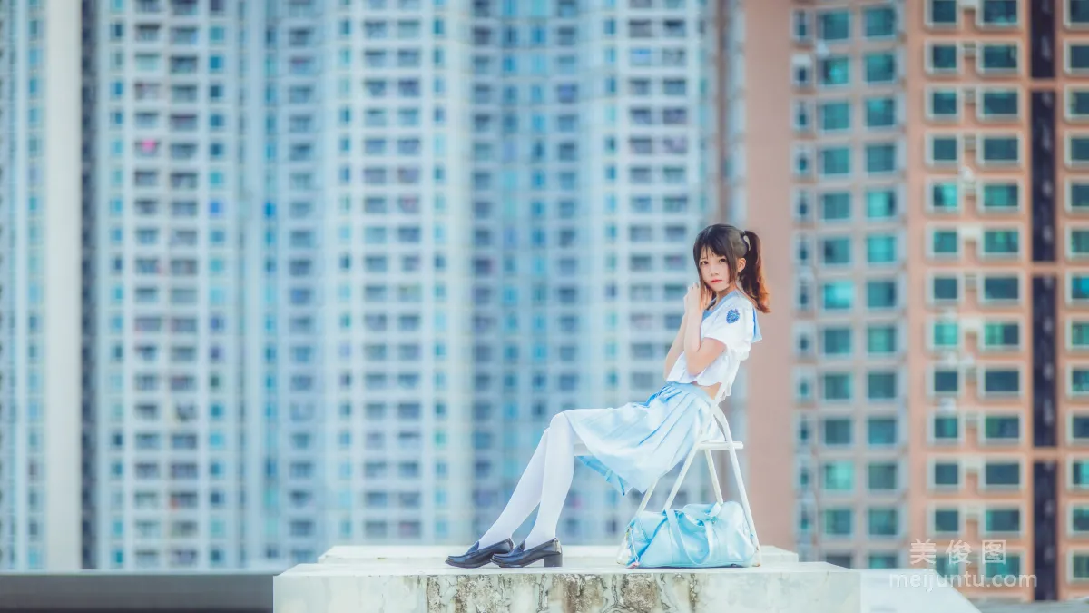 [COS福利] 桜桃喵 - 少女之微风轻轻起 写真套图13