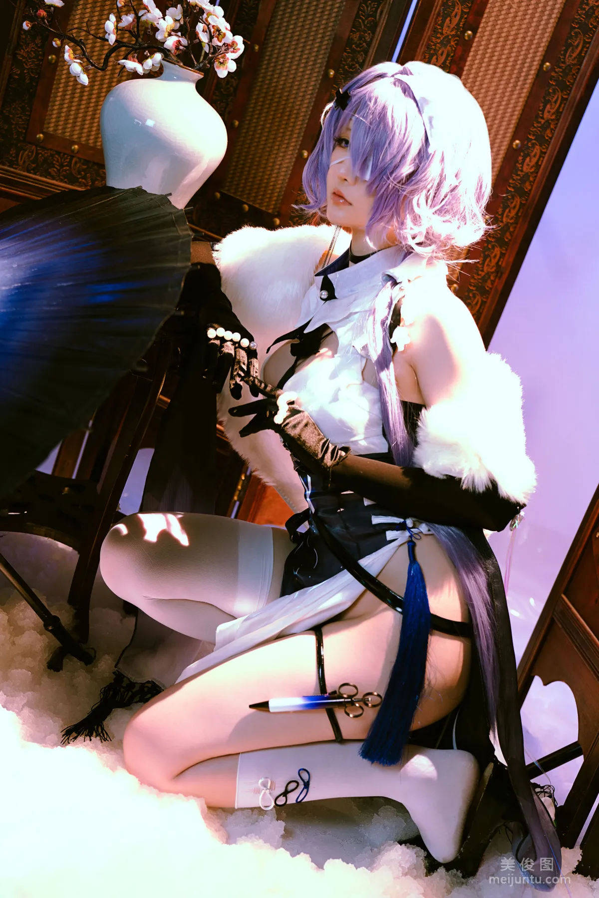 Coser Young Lady Xingzhi Chichi, Drizzle, Solitary Cold Peak Photo Set photo 14
