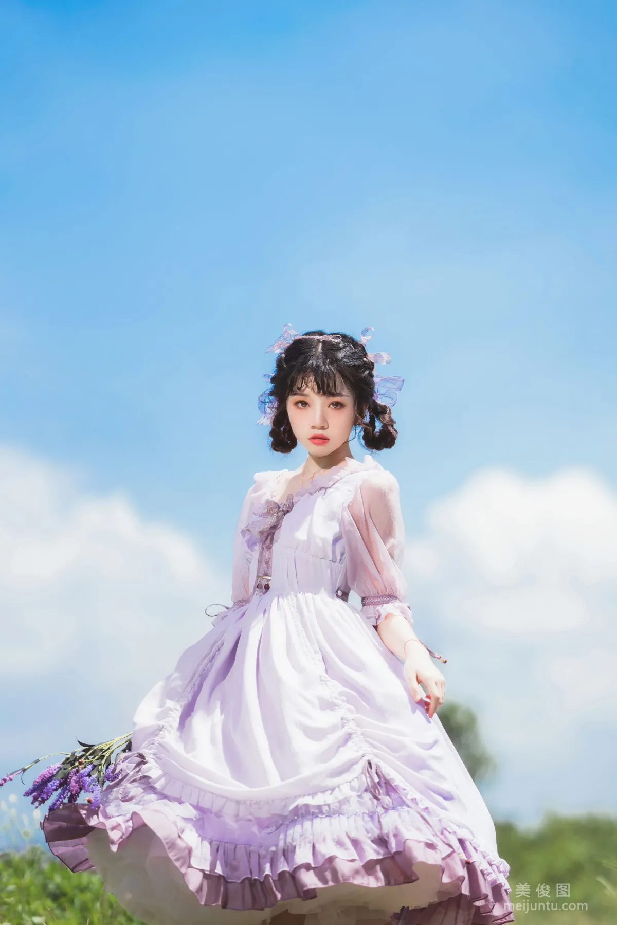 Ying Taomiao: Web Idols photo 2