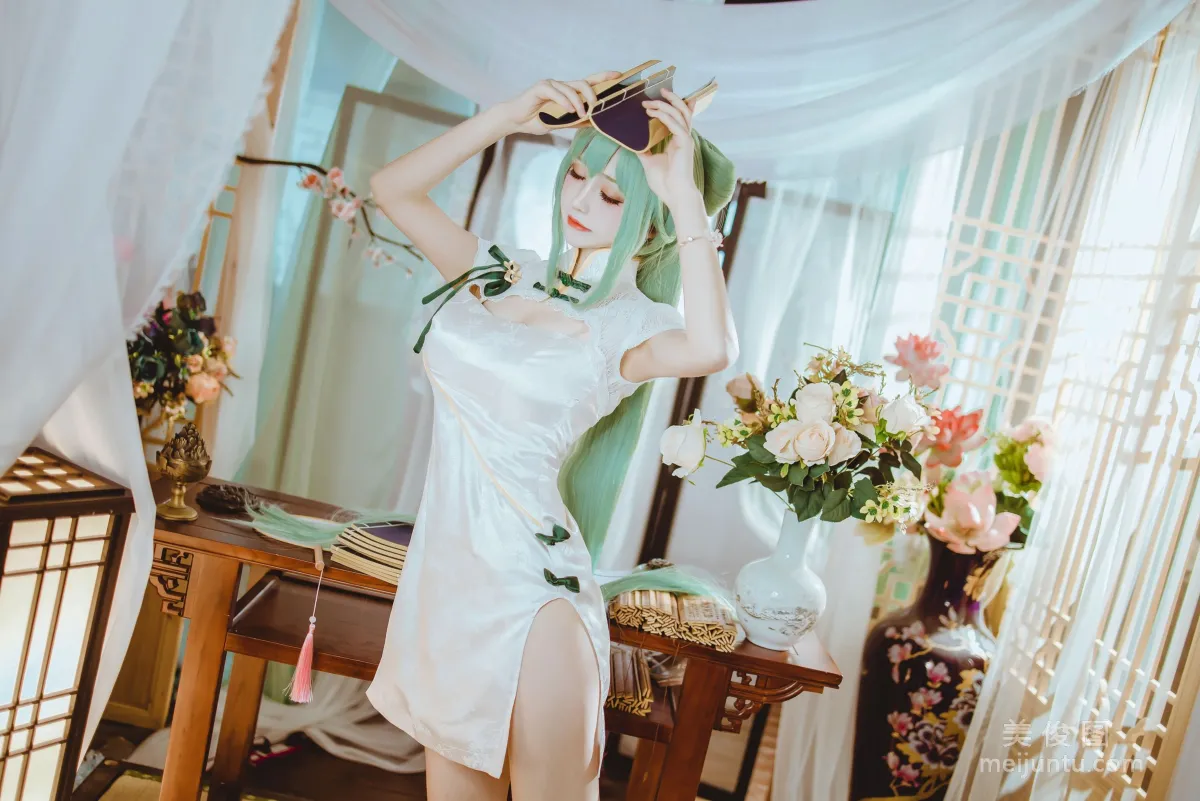 Coser Yiyi: Web Idols photo 17