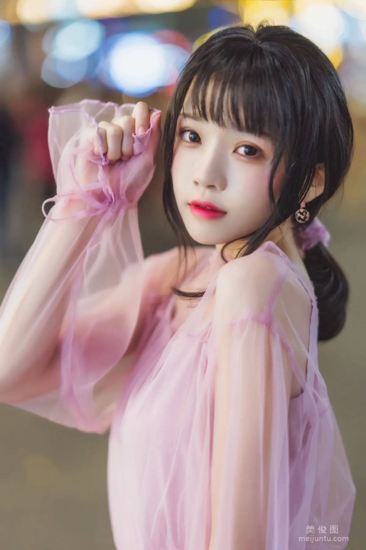 Ying Taomiao: Web Idols photo 11