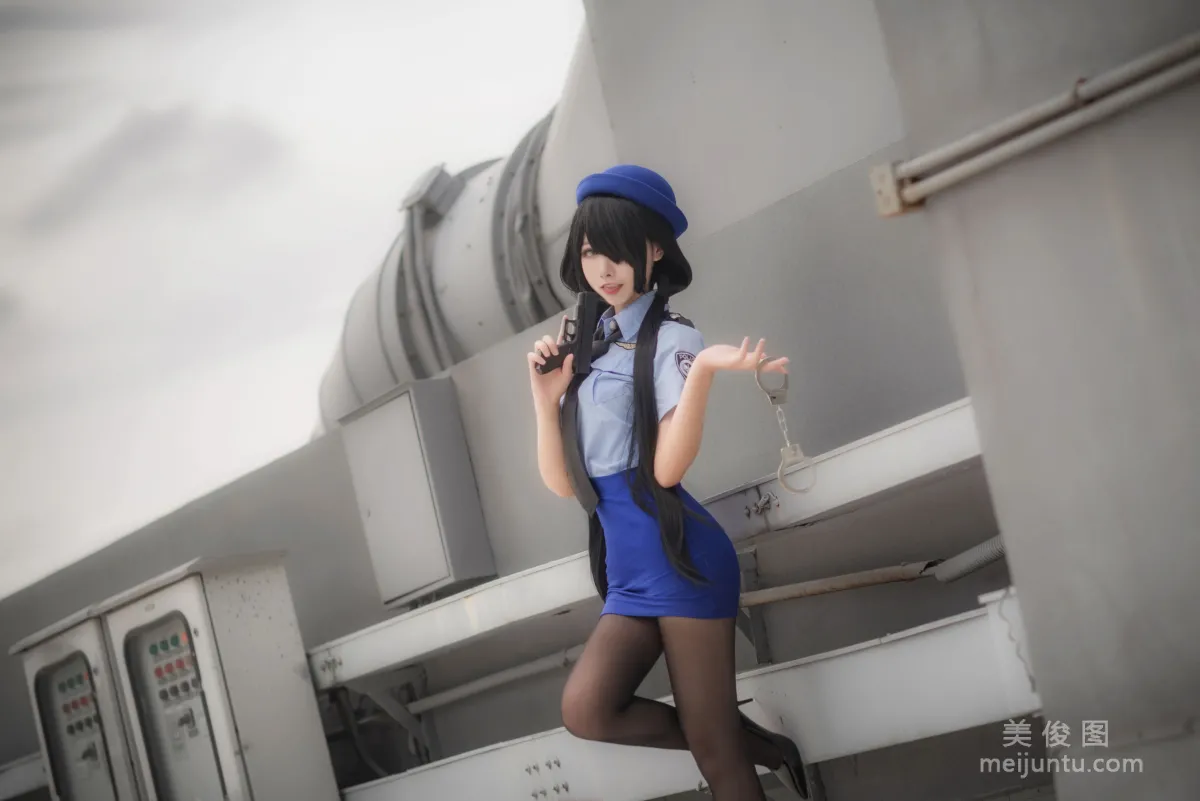 [Cos Welfare] Weibo Girl Momoko Kuikui - Kurumi Policewoman Photo Set photo 8
