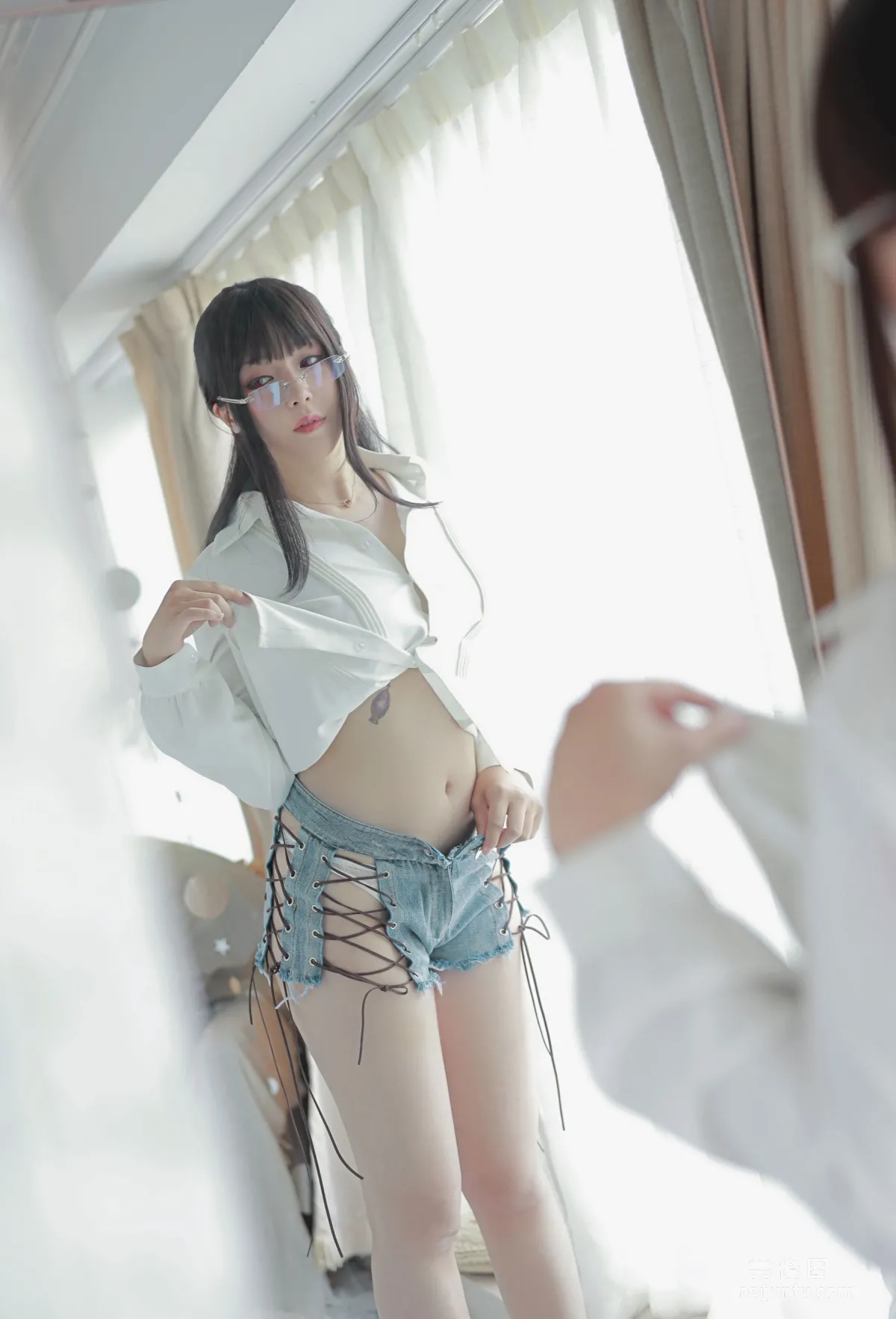 [COS福利] 小容仔咕咕咕 - 创口贴OL 写真套图19