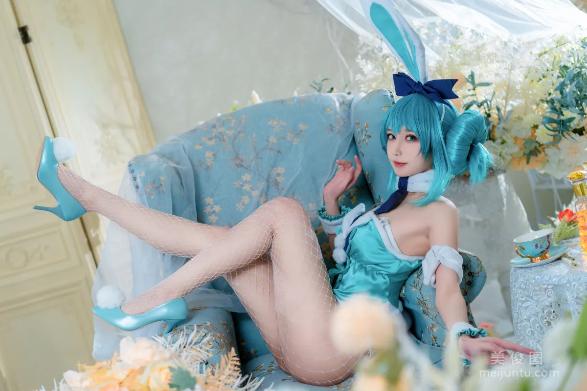 [COS福利] 阿包也是兔娘 - 白兔miku6