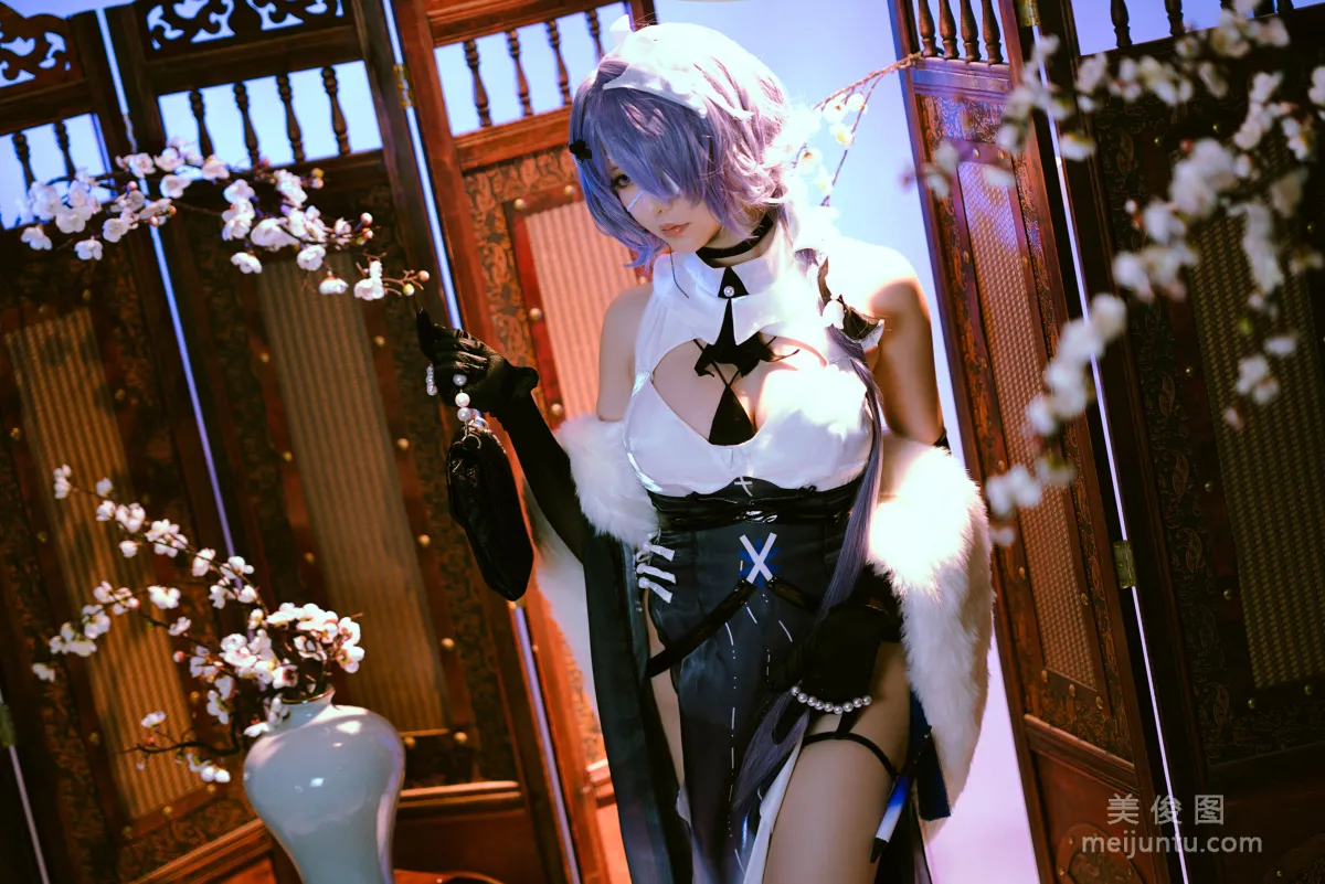 Coser Young Lady Xingzhi Chichi, Drizzle, Solitary Cold Peak Photo Set photo 5