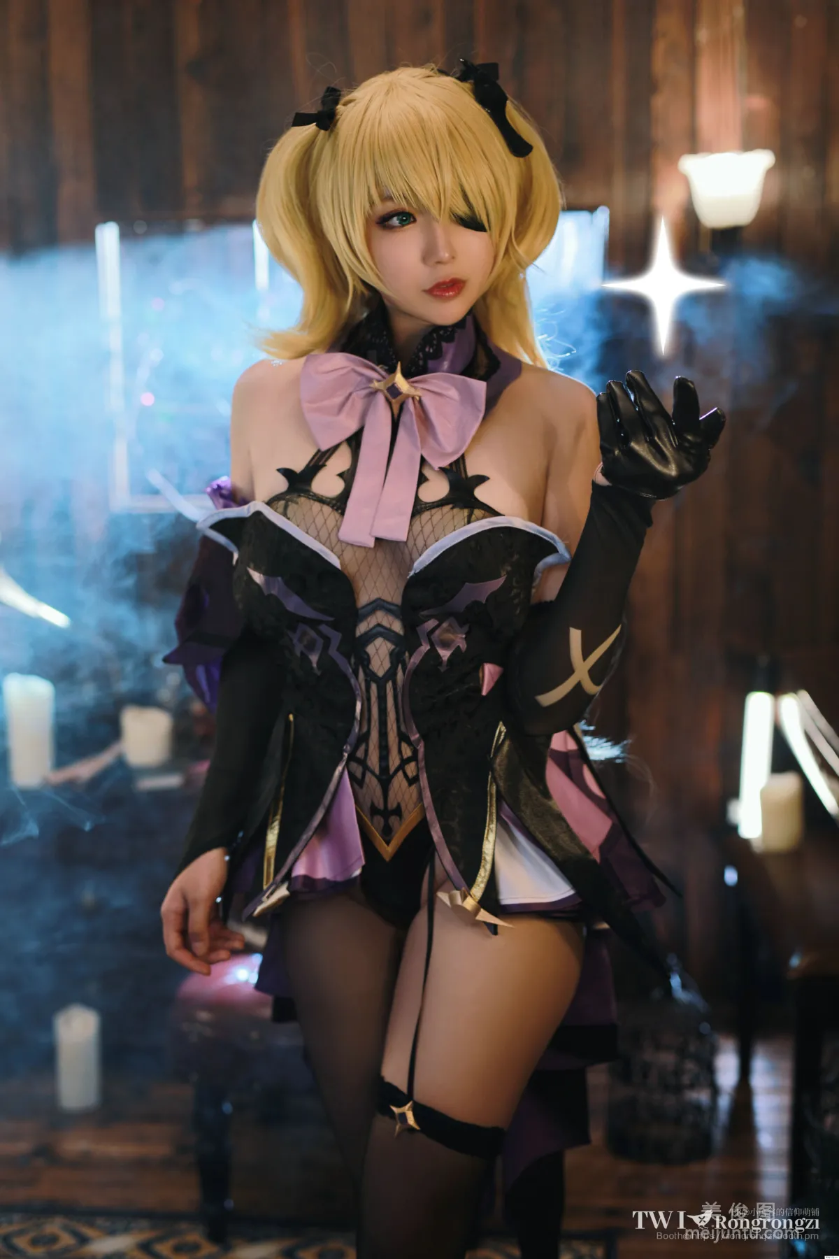 [Cosplay] Xiaorong Zaigu Gugu - Fischl Photo Set photo 11