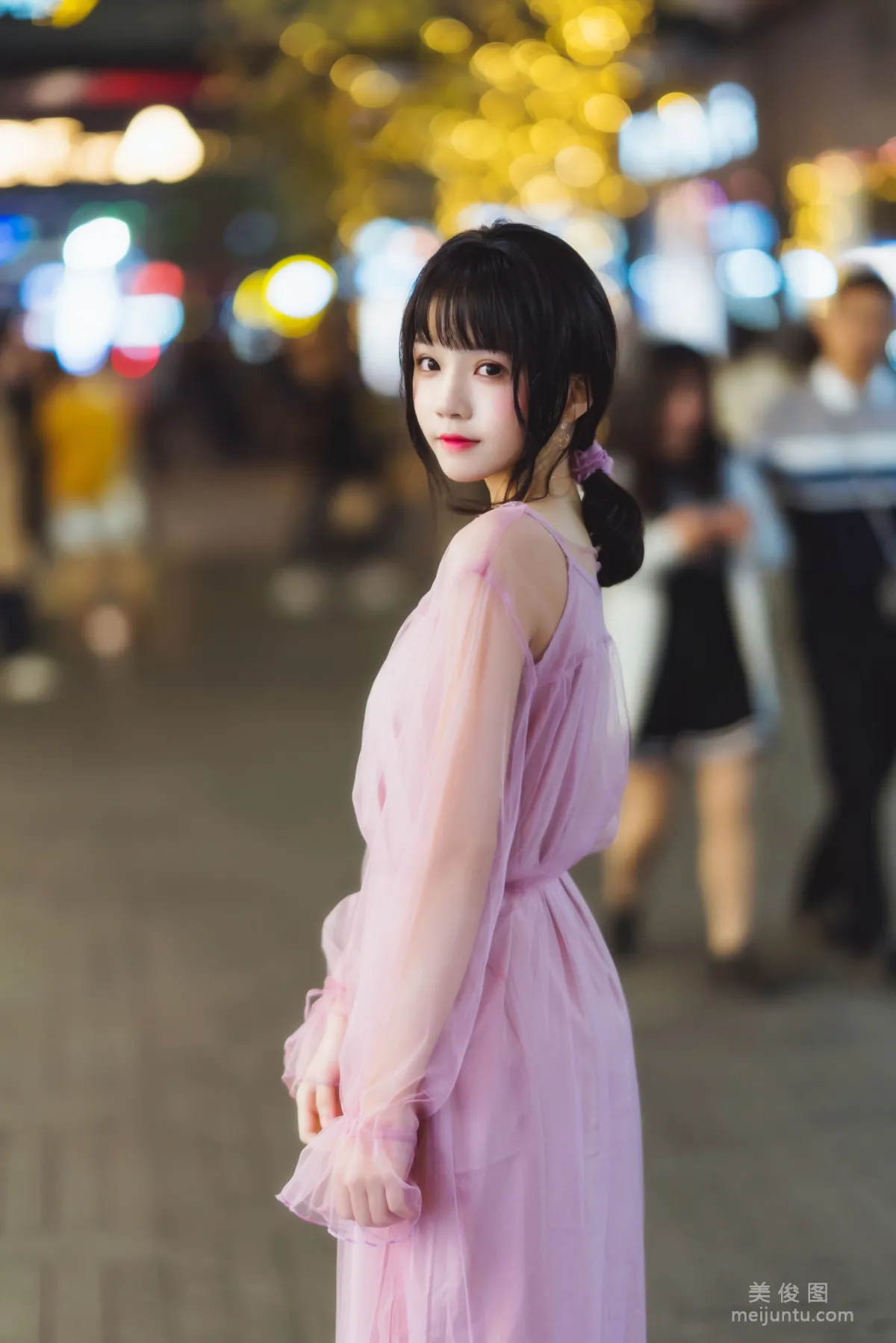 Ying Taomiao: Web Idols photo 6