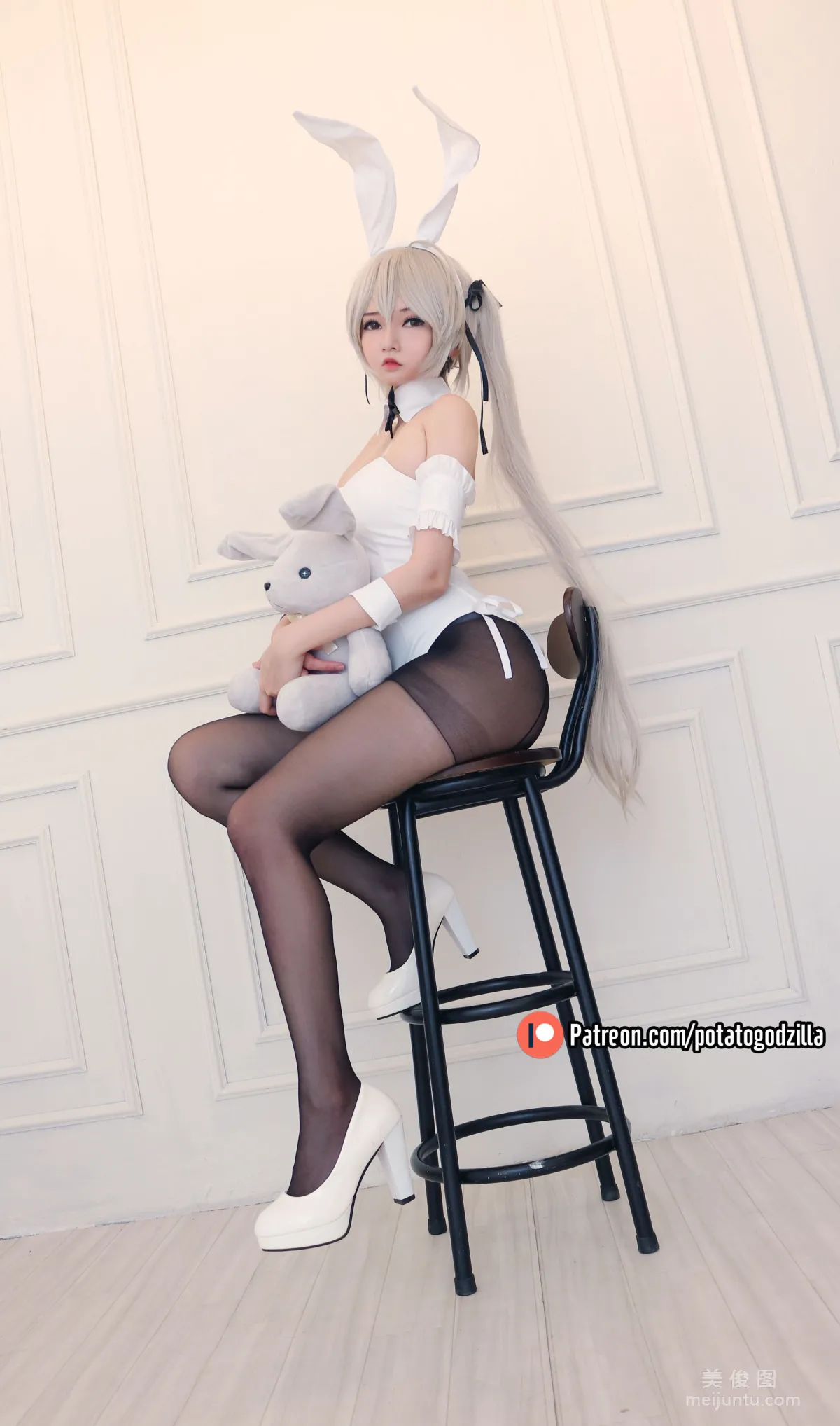 Coser小姐姐Potato Godzilla - Sora Kasugano Bunny Suit15
