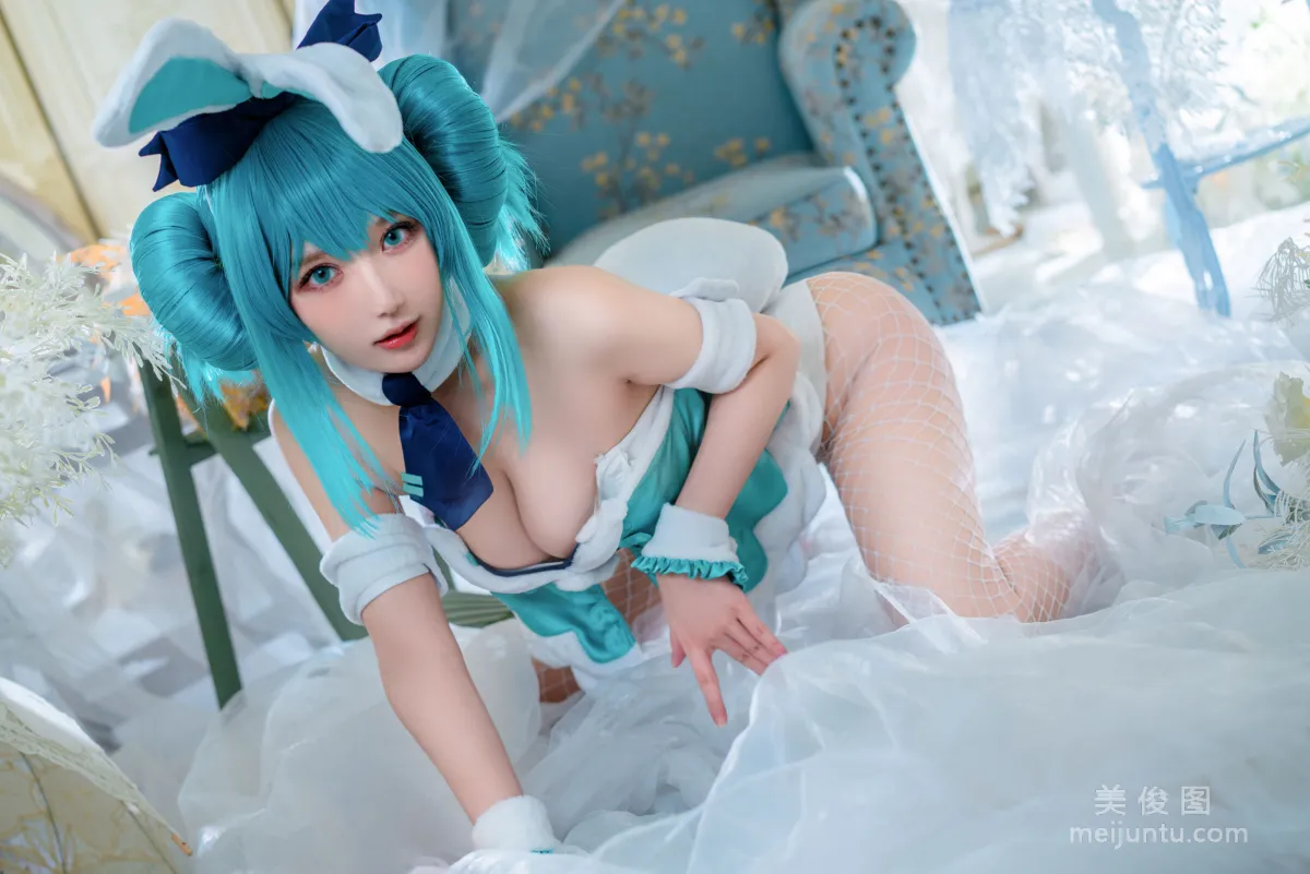 [COS福利] 阿包也是兔娘 - 白兔miku 12